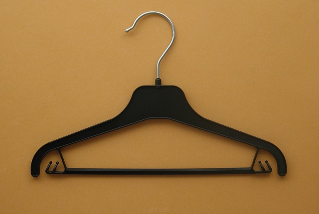 Wieszak 01-109-28 z poprzeczką 28cm