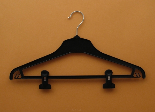 Wieszak 01-114-45E z poprzeczką i klipsami 45cm