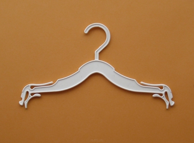 Wieszak 01-171-30B bez poprzeczki 30cm