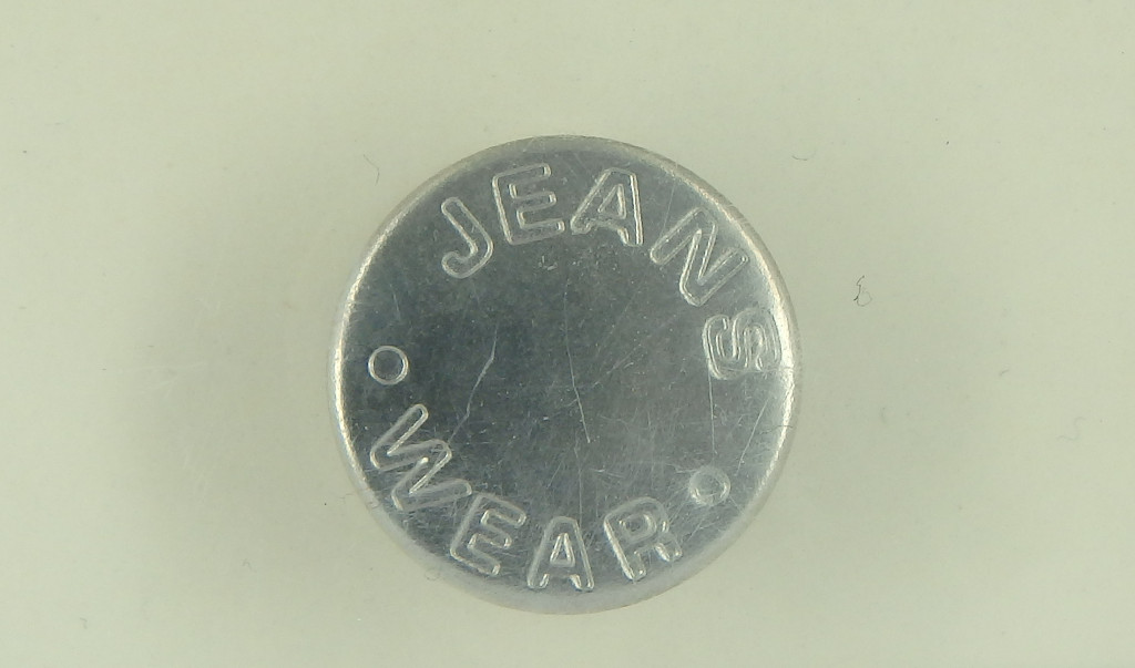 guzik 17mm nierdzewny JEANS WEAR stopka plastik