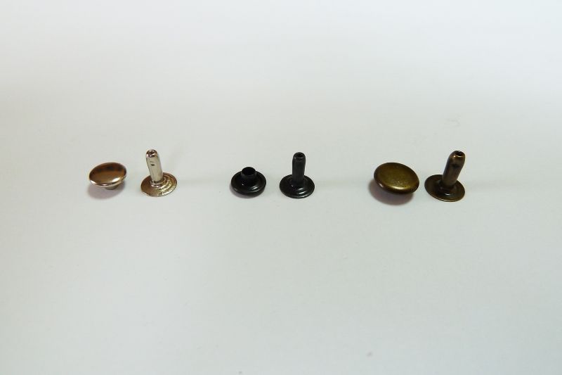 Nit 04mm kaletniczy zwykły stalowy