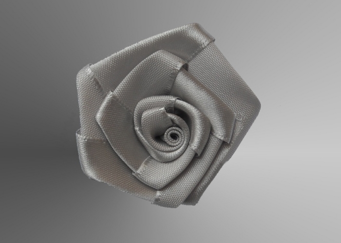 Różyczki atłasowe 5cm R-07