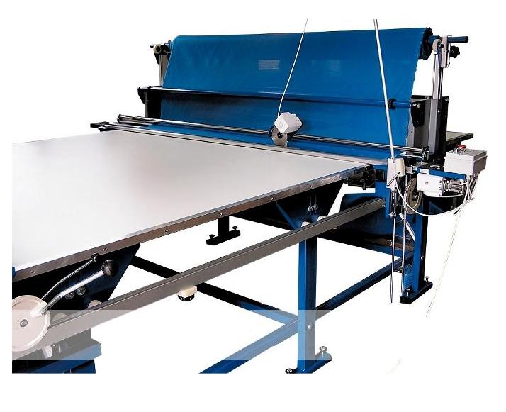 Stół krojczy z urządzeniem lagującym UL-3